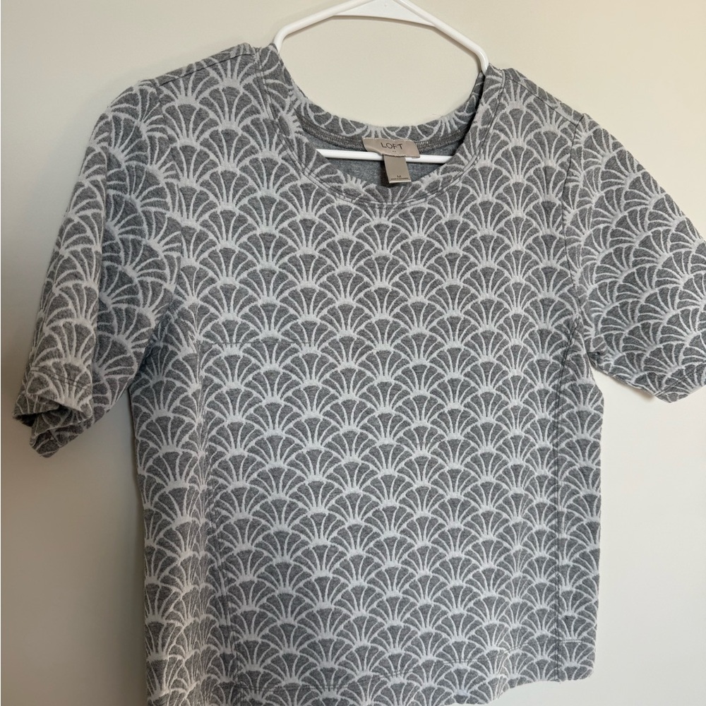 LOFT Black and White Geometric Short Sleeve Top Medium